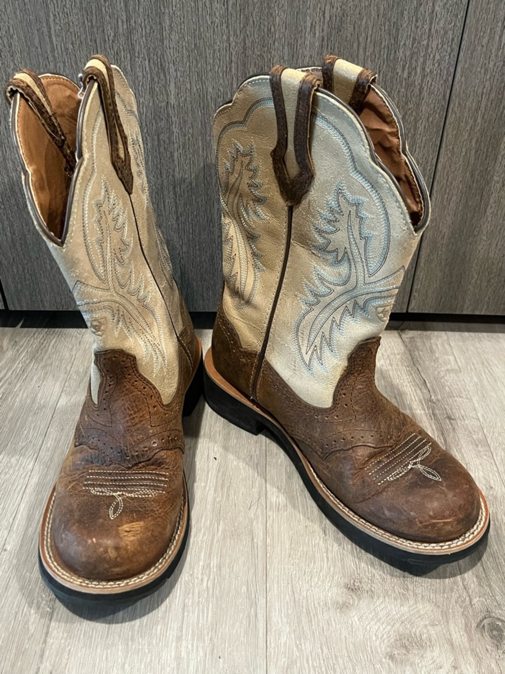 Ariat Brown and Cream Western Heeled Cowboy Boots